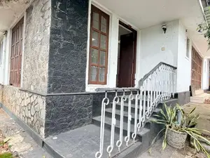 ව්‍යාපාරික ස්ථානයක් සඳහා කුලියට දීමට ඇත