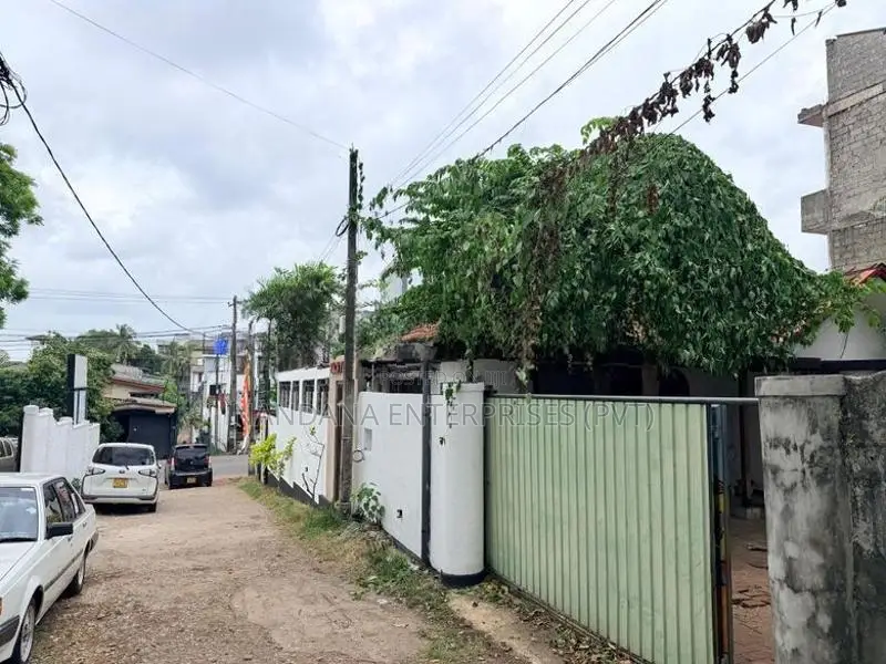 ව්‍යාපාරික ස්ථානයක් සඳහා කුලියට දීමට ඇත