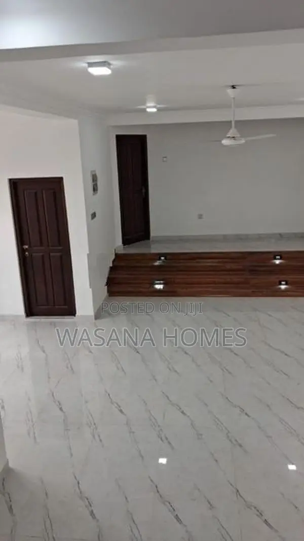 Storey House for sale Nugegoda