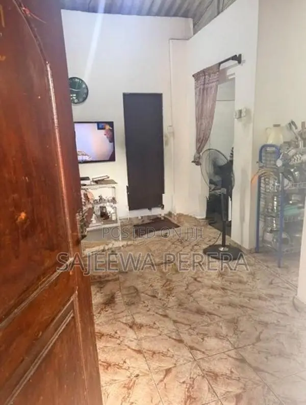 Two Story House for Sale Colombo 14