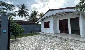 House for Rent-Polgasowita ( very close to Kahathuduwa Highway Entranc