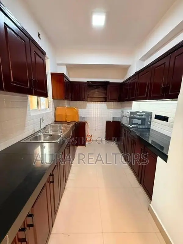 Apartment for Rent in Colombo 6 (p-236)
