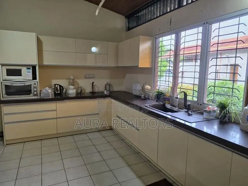 House for Rent in Colombo 5 (P-219)