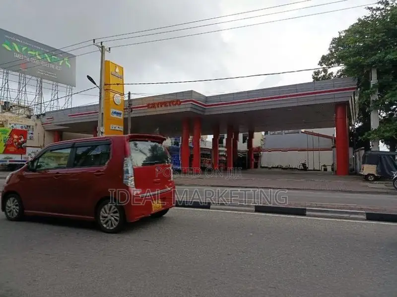 Commercial Property for Sale - Dehiwela, Facing Galle Road (EM1113)