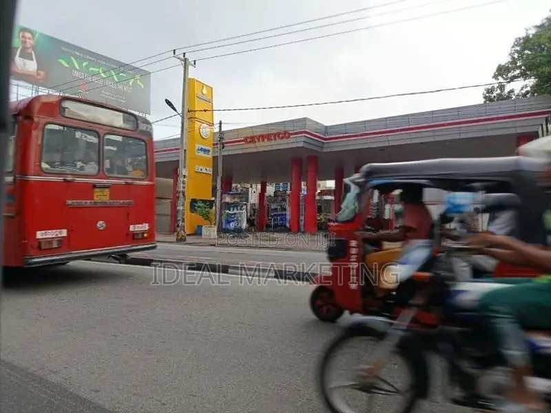 Commercial Property for Sale - Dehiwela, Facing Galle Road (EM1113)