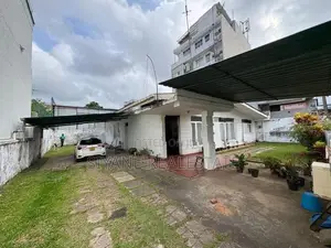 Prime Land with Old House for Sale – Nawala Road