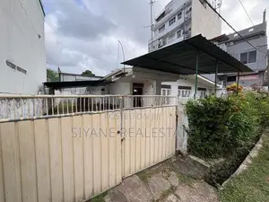 Prime Land with Old House for Sale – Nawala Road