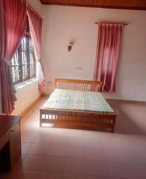 (KH911) Two Storey 5 Bedroom House for Sale in Negombo