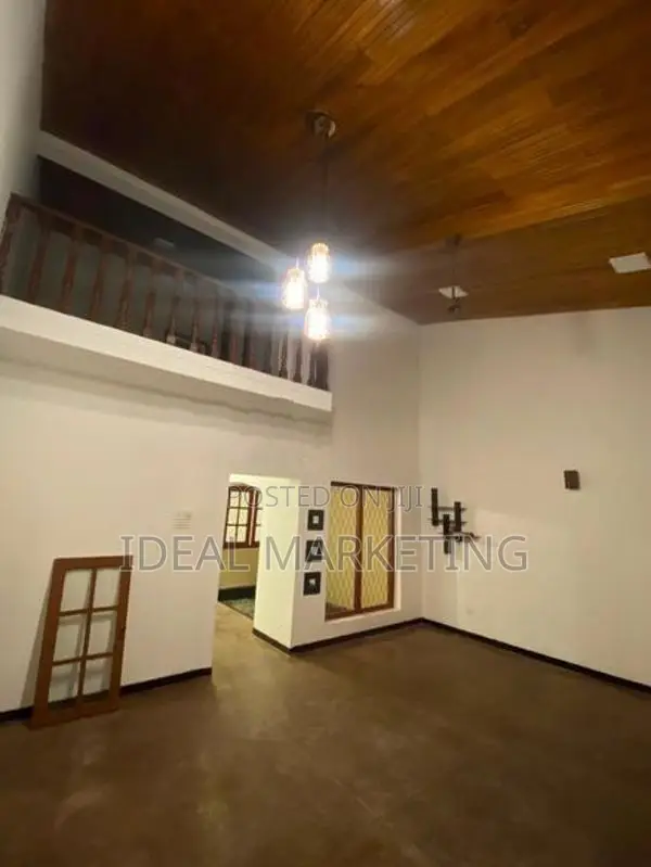 Nugegoda - House for rent