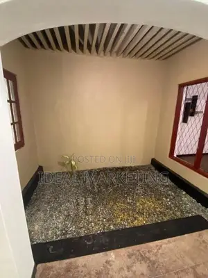 Nugegoda - House for rent