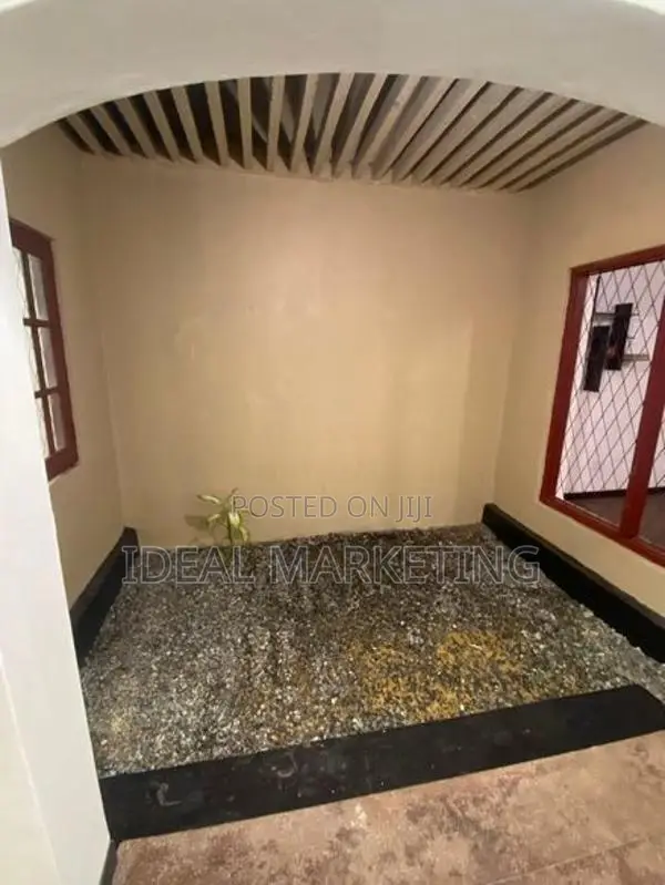 Nugegoda - House for rent