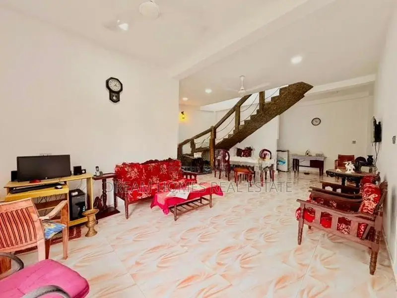 5BR House with 15.6 Perch land – Kahathuduwa