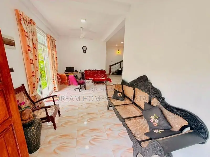5BR House with 15.6 Perch land – Kahathuduwa