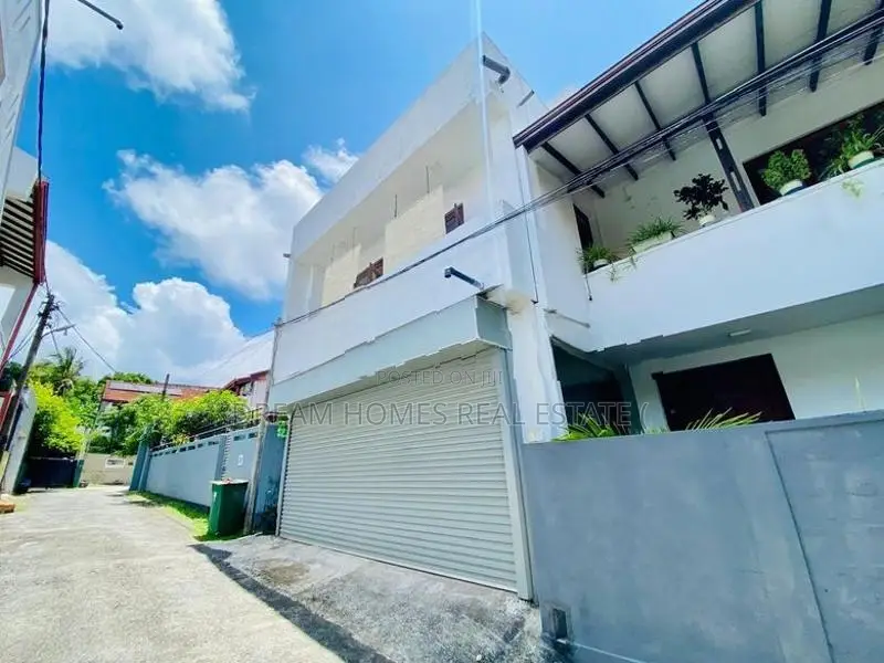 1 St Floor House Rent Nugegoda Stanley Thelkarathna Mw (upstear Only)