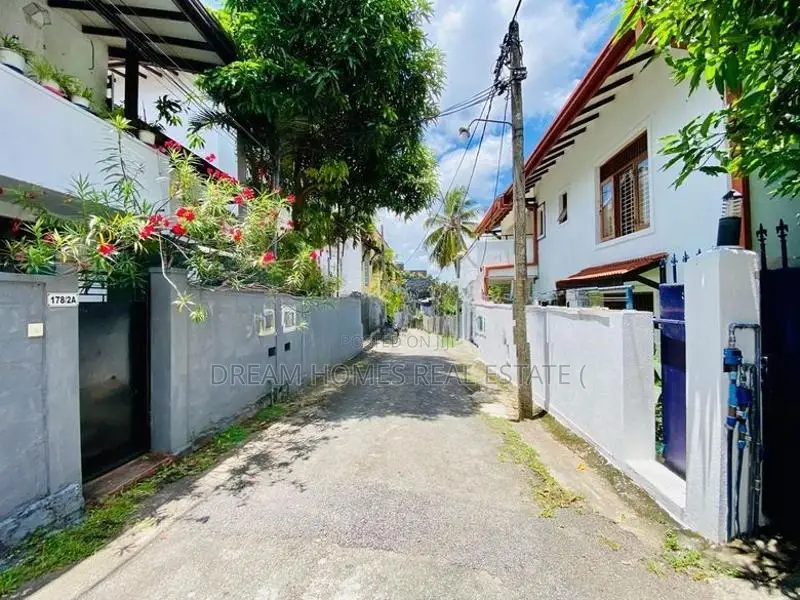 1 St Floor House Rent Nugegoda Stanley Thelkarathna Mw (upstear Only)