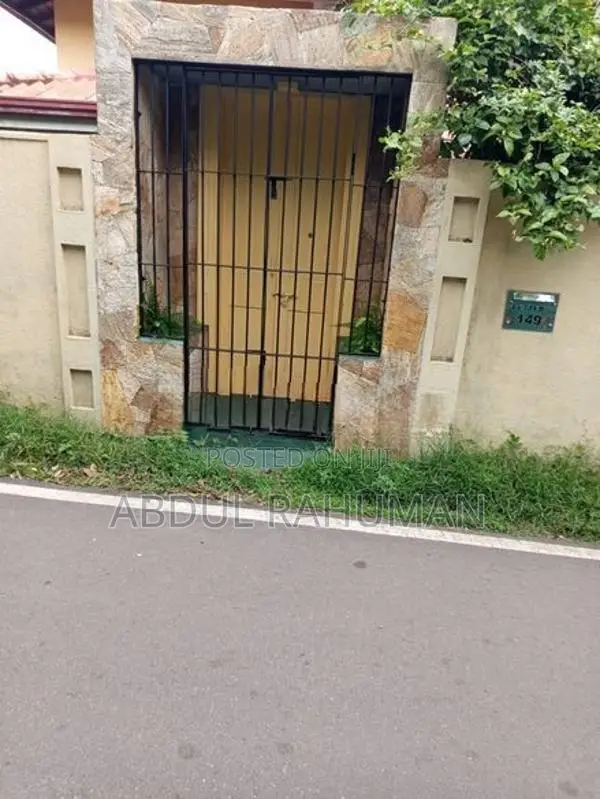 2 Storey Modern House in Makola
