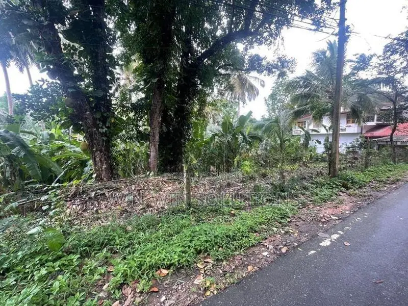 Kegalle Town එකෙන්ම සුපිරි ඉඩමක්
