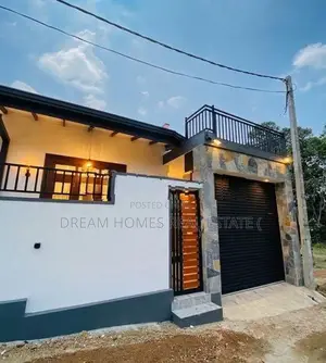 Brand New House In Athurugiriya