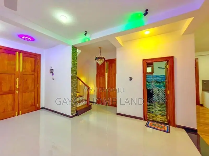 Brand New Beautiful Two Storey House in Kahathuduwa