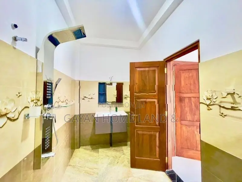 Brand New Beautiful Two Storey House in Kahathuduwa