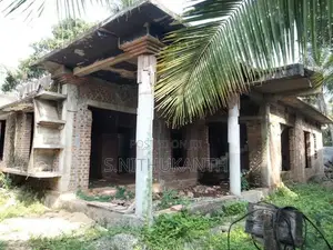 காணியுடன் வீடு