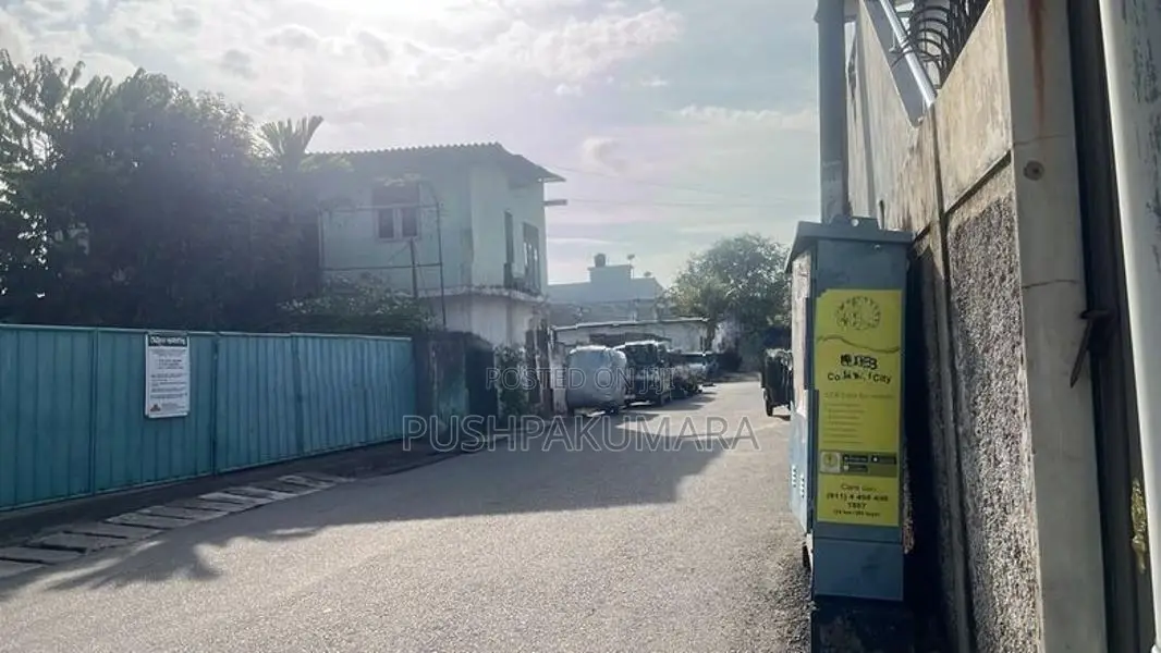 Service Station for Rent in Colombo 15 (3357 B/3) Main Road Facing