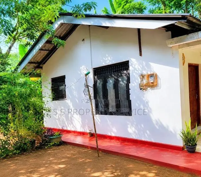Land with a house for Sale in Polgasowita (SSPL-488)