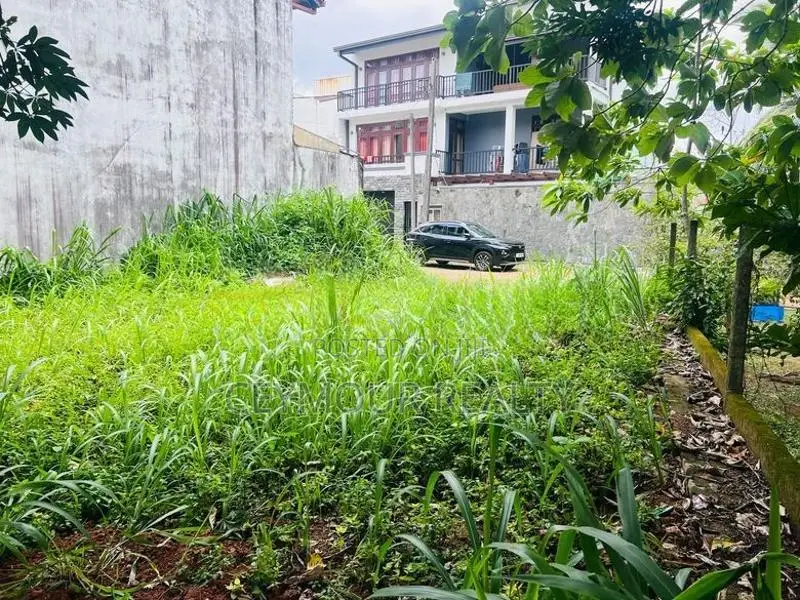 8 Perch Prime Land for Sale in Thalawathugoda – Dolalanda Gardens