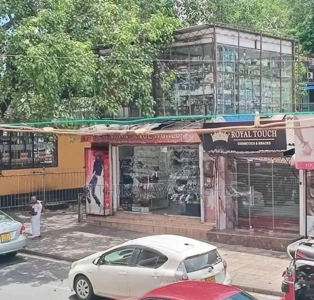 Upstairs Prime Showroom Rent Borella In Colombo 8