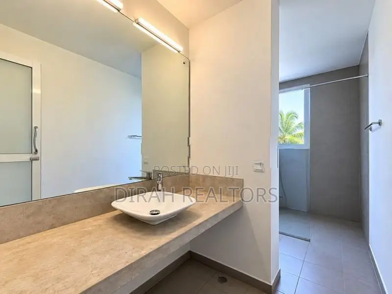 Luxury 4BR House for Sale | Thalawathugoda (DR-028)