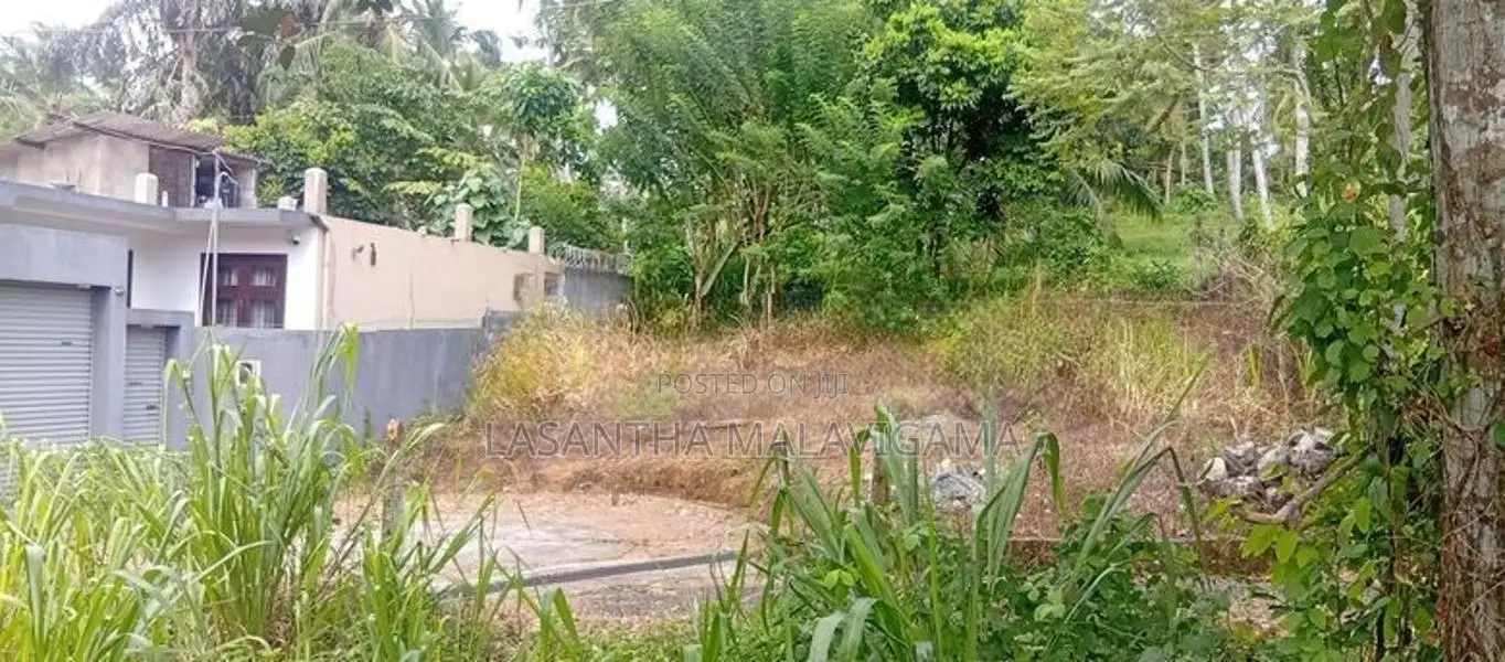 6.5 Perch Land for Sale in Athurugiriya