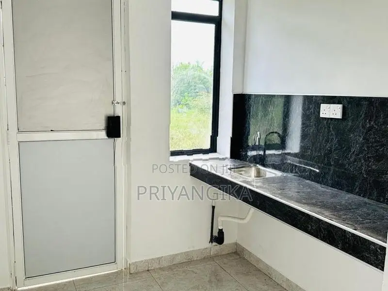 Commercial Bulding For Rent In Vavuniya
