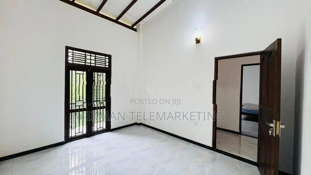 Spacious Two-Storey House for Rent in Pothupitiya, Wadduwa