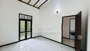 Spacious Two-Storey House for Rent in Pothupitiya, Wadduwa