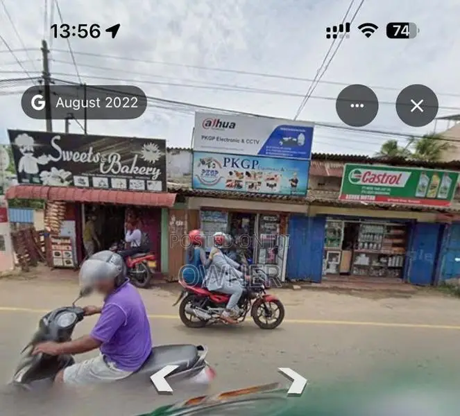 கோண்டாவில் சந்தியில் கடைகளுடன் கூடிய நிலம் விற்பனைக்கு