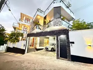 Super Luxury 6,000 Sq.Ft House with Lift – Battaramulla