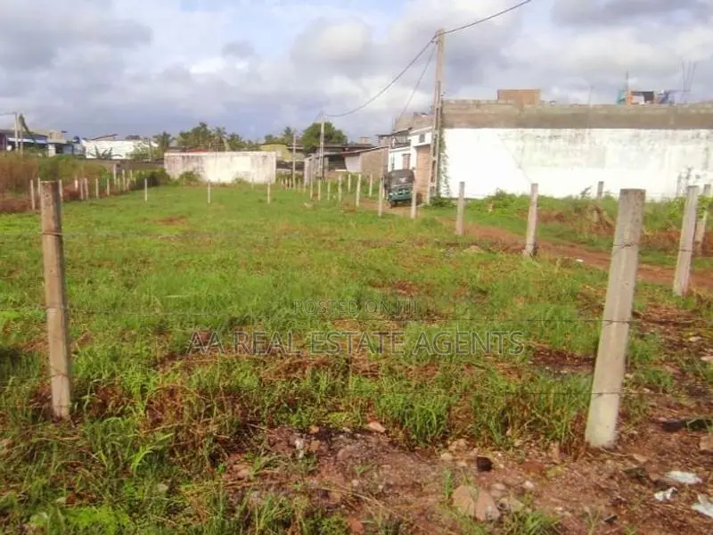 Land for Sale in Wellampitiya