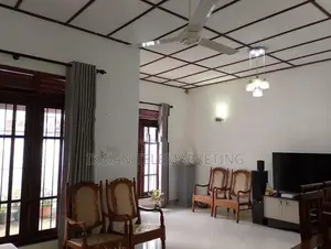 House for Sale in Athurugiriya