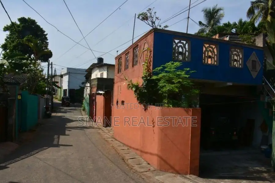 Colonial Type Single Storey House for Sale Wattala