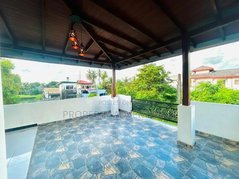 🏡 Wattala Luxury Brand New 2-Storey House for Sale (Kerawalapitiya)