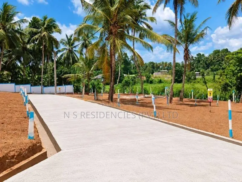 Land for sale in Attanagalla ,Nittambuwa M07