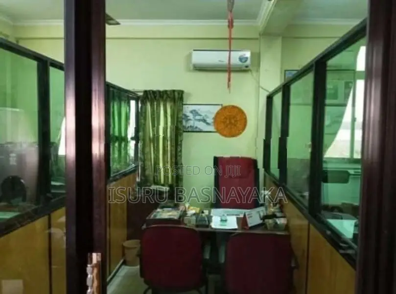 Ambathale Mulleriyawa 3story 50perches Building for Rent.