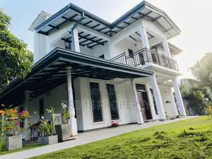 Gampaha Town Area – Brand New Two-Story House for Sale