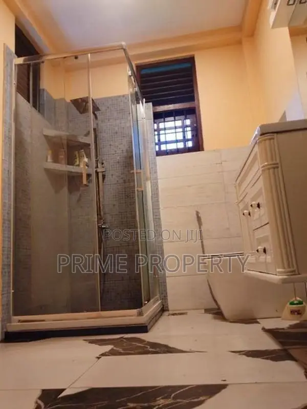 Gampaha Town Area – Brand New Two-Story House for Sale