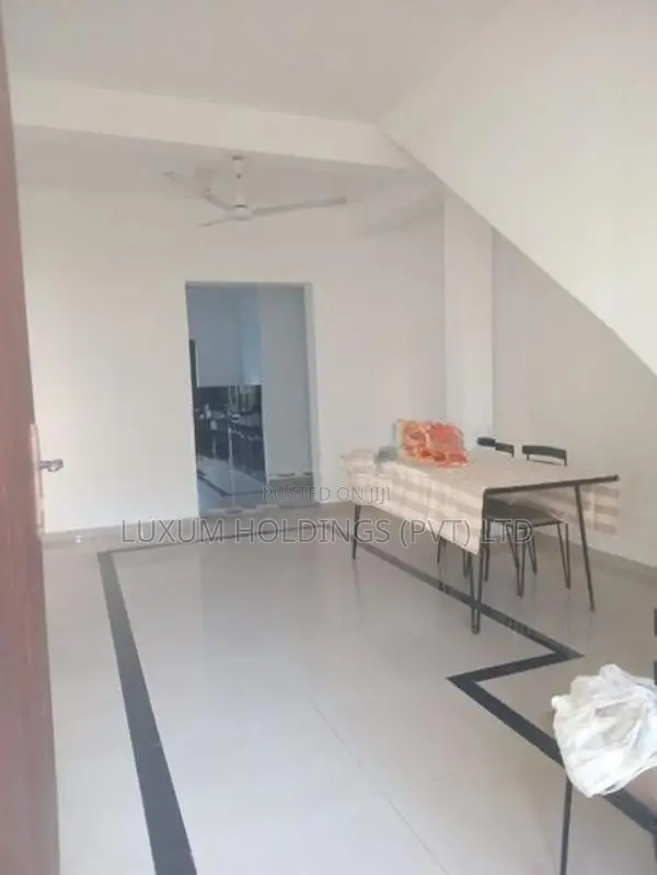 Upstair Apartment for Rent in Fairfield Garden Colombo 08 [ 1873 C ]