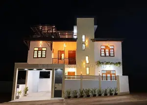 Yakkala Modern House for Sale P1
