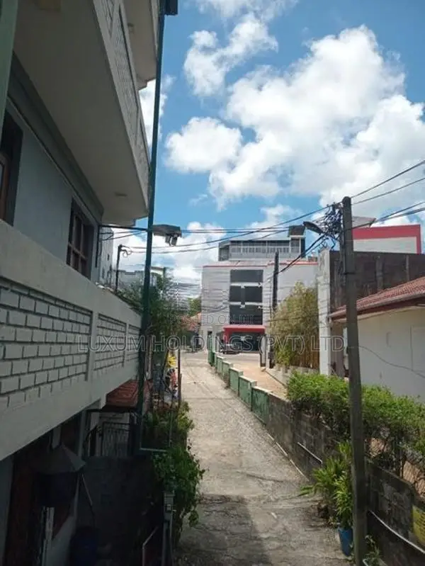 House For Rent Off Highlevel Road Nugegoda [ 2323C ]