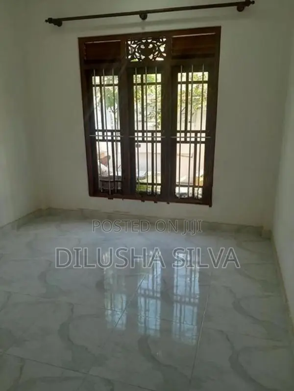 House For Rent In Kalutara (Near Railway Station)