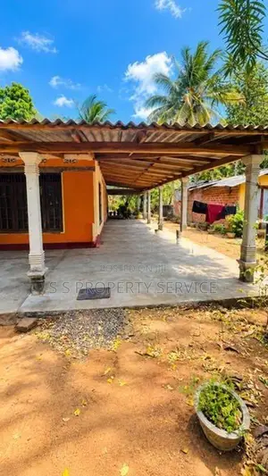 House for Sale in Medirigiriya (SSPH-446)