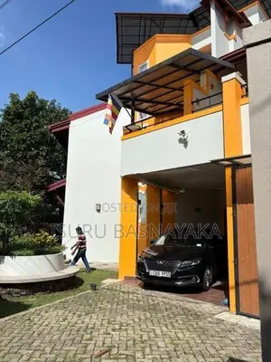 Piliyandala 2 Storey House for Rent